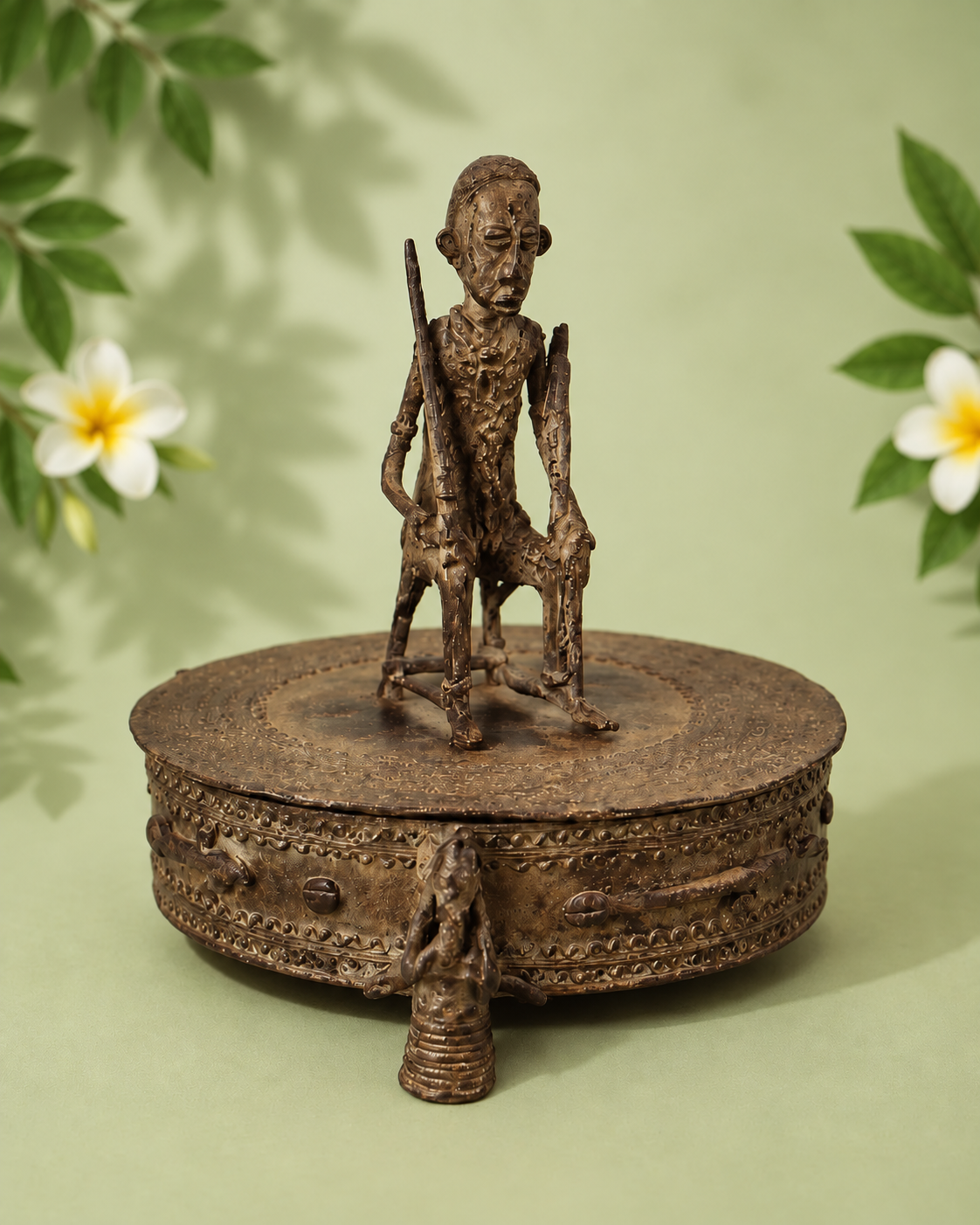 Objets du monde et collection, Bronzes africains — photo 170